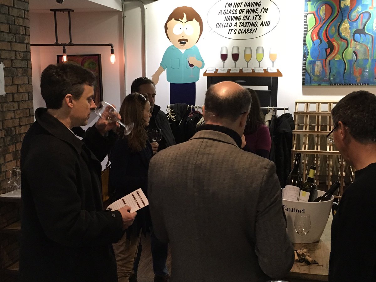 CanaryWineDOP's tweet photo. Nuevo tasting de los #CanaryWine 🍷en Manhattan en Some Good Wine #CanaryWineUSA 🇺🇸 https://t.co/bnMGIilnxo