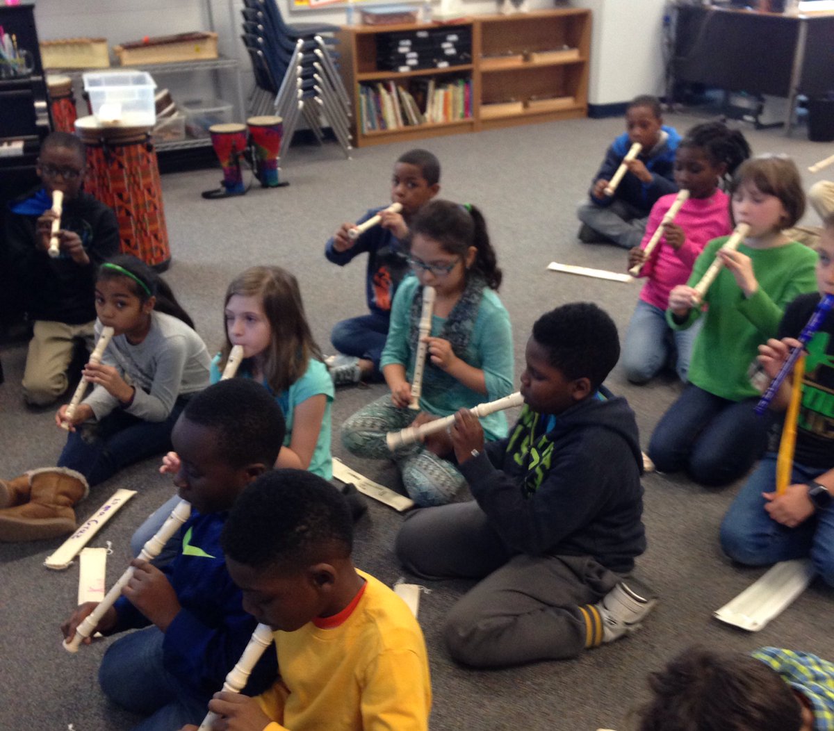 pattieesmusic's tweet photo. Pure joy in 3rd grade this week! #weloverecorders #bestdayever #pattiepanthers https://t.co/nKoatxQpeg