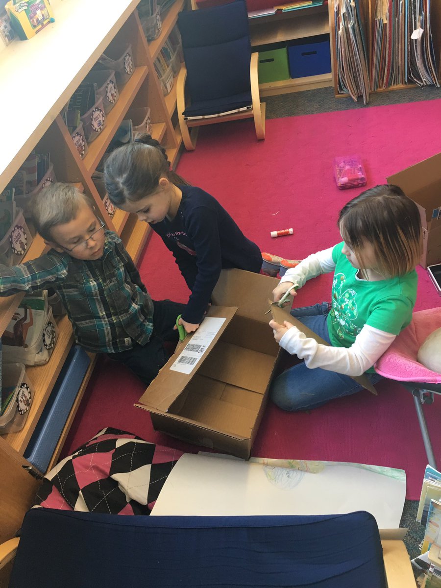 MrsPennock's tweet photo. Kindergarten collaboratively worked together to plan and create their leprechaun traps for St. Patrick's Day. https://t.co/OwZ57wZLNs