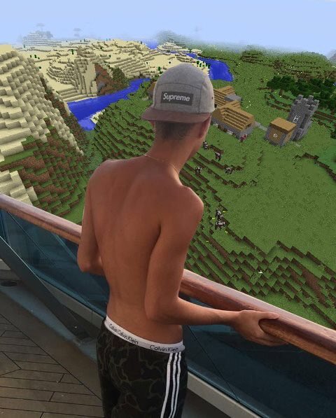 [Image: C7JsTOXXwAENF8J.jpg:small]