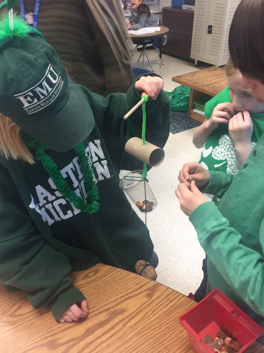 tgood3vp's tweet photo. Potato pulleys ☘️#storybookstem @mrs_cupka @cziggy1 https://t.co/1uhWJZfkH8