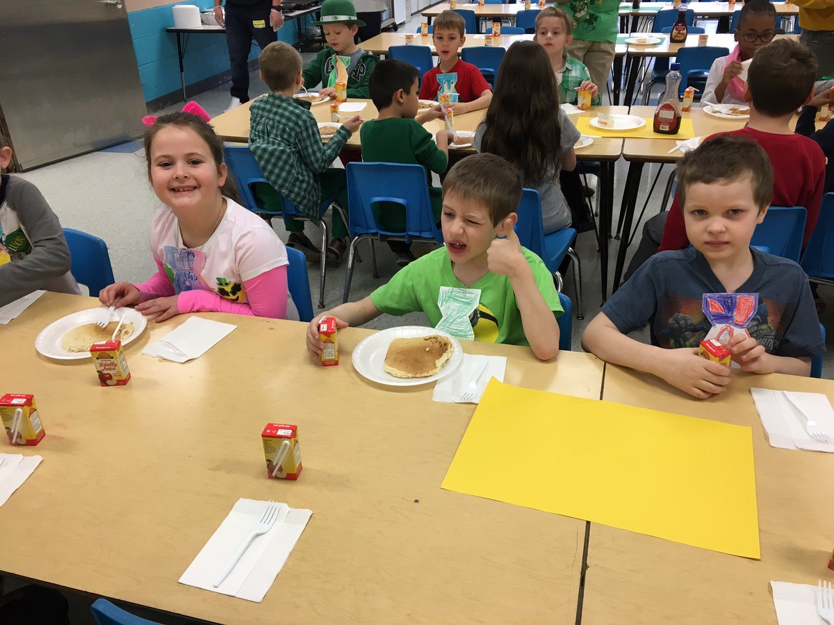 wiardl's tweet photo. That time of year again to celebrate goals and eat pancakes! @RoyalManorgjps https://t.co/JULUKiNeJW