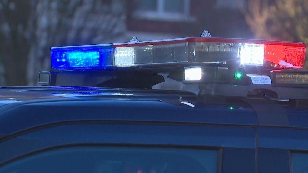 KATUNews's tweet photo. Dalles man arrested in deadly stabbing #LiveOnK2 https://t.co/ESfiuwwxdi https://t.co/pIT7gtINzR