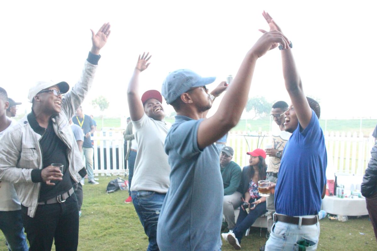 T_Mthombenii's tweet image. When @EnosoulIn2Deep drops  a  soulful one... Dankie Bruu
@Hit_Refresh 
#Hit_Refresh