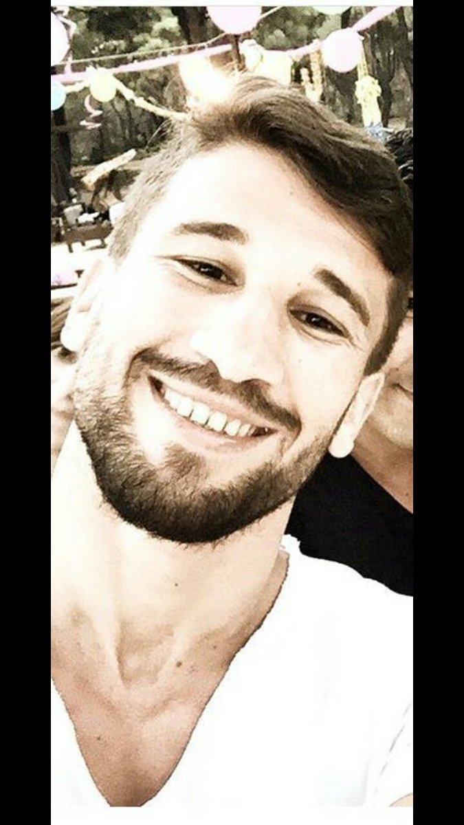 teamavatar11's tweet photo. gülen suratını severim😍 seni gülerken gormek istiyorum,,emen iyileşmenin dileğiyle🙏 minnoşum💕💕 #survivor #ademkılıççı https://t.co/emSQlHdFoV
