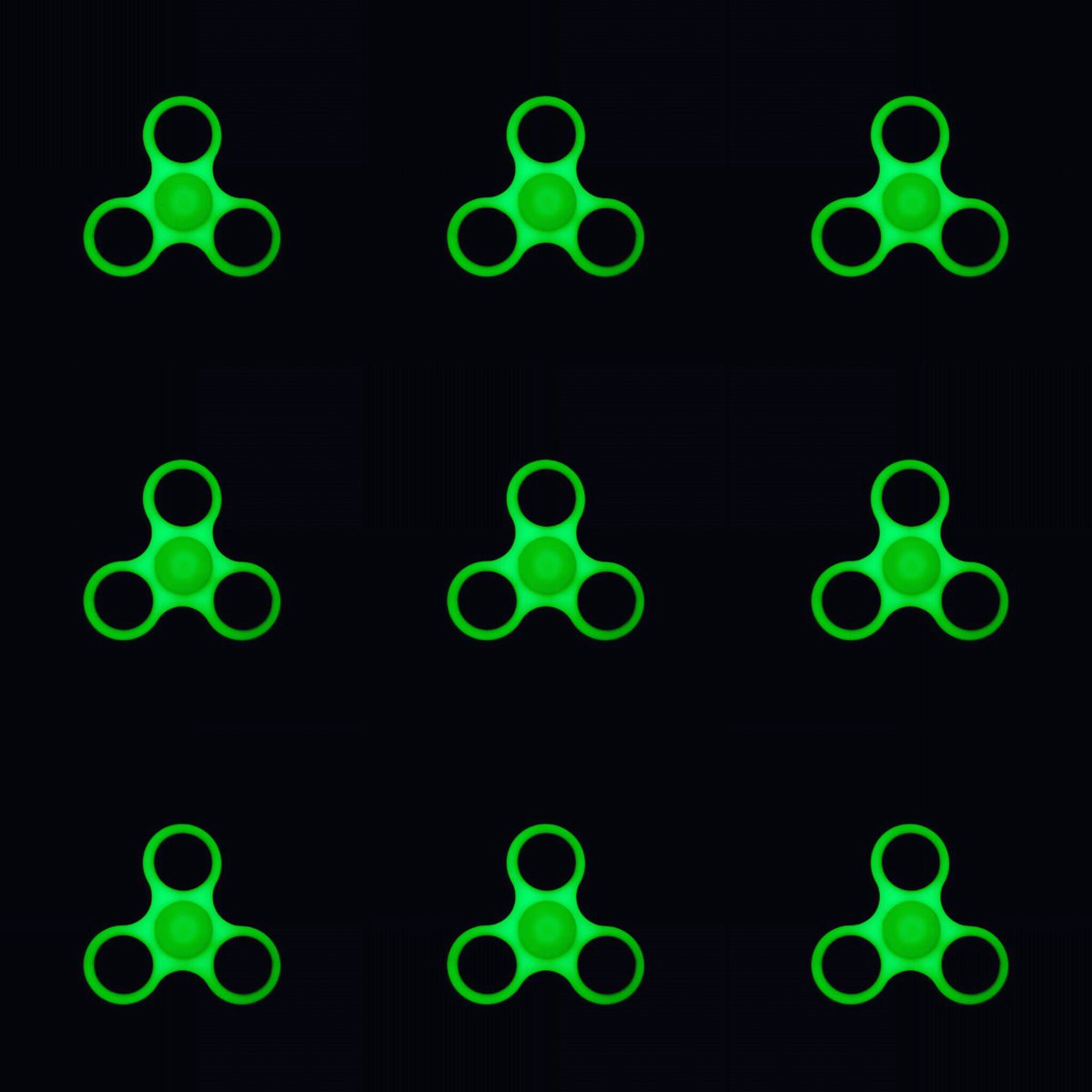 FidgetFamShop's tweet photo. Happy #saintpatricksday from https://t.co/8jAU6VXTyM ☘️ https://t.co/B8hV9ukMQN