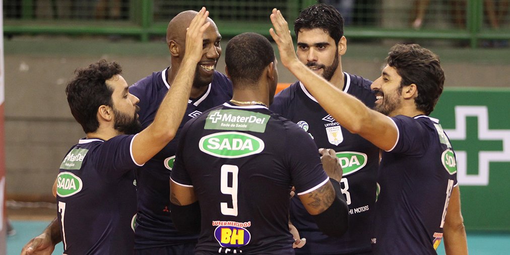 VITÓRIA AZUL! Sada Cruzeiro faz 3 a 0 no Lebes Gedore Canoas e começa bem a série das quartas de final! Último set: 25/17.