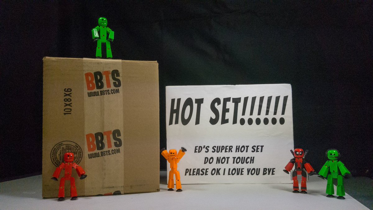 AnimationEddie's tweet image. New Studio! New #StikBots! New Friends! New Shows! @BigBadToyStore #Botpool #StopMotion #Animation #StikBot #Toys youtu.be/pp_pBTI50c0