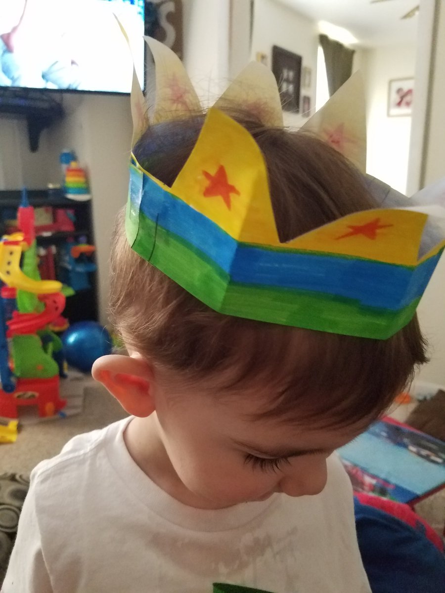 kstaup's tweet image. #boxedbox @BoxedWholesale we completed our castle!! #keaganscastle #usingimagination 
Thanks again for these kits!!