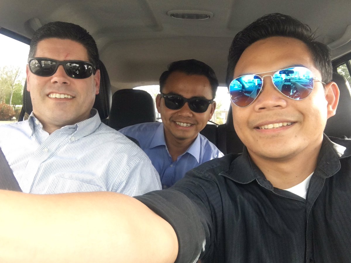 JoshuaMontana's tweet photo. Having a good time of reunion with @jeruelgarado and Pastor @kerrynance. #friendsinministry #davao @wcbc_today https://t.co/mjpbpSbww0