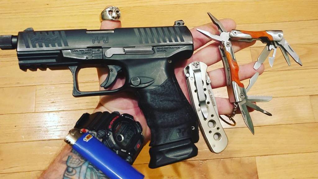 cigarsandsea's tweet photo. #EverydayCarry #EDC #cigarsandsea #Marines https://t.co/CriwX2YiRu https://t.co/UB56UFeZO9