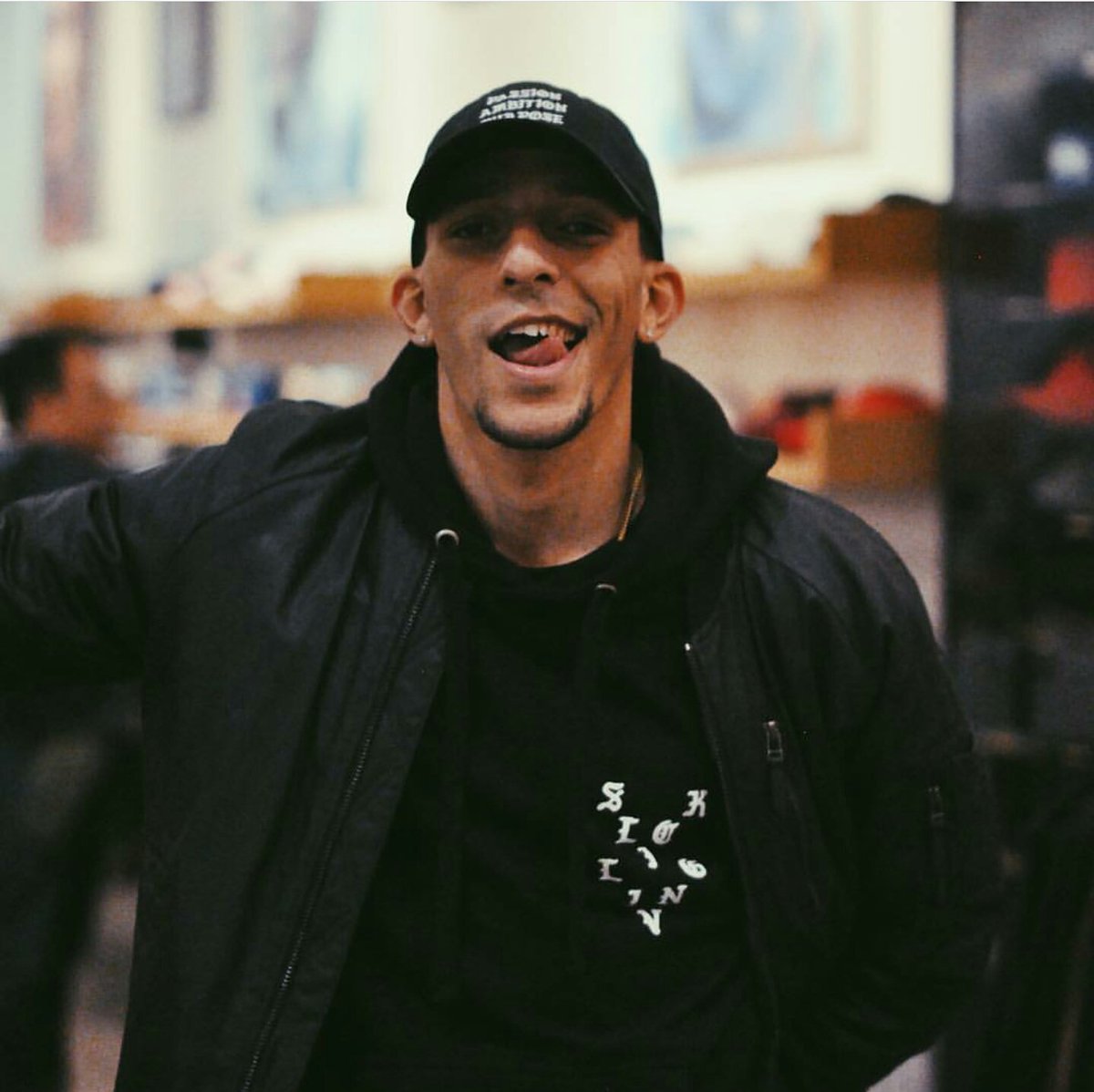 _Danie21Phantom's tweet photo. I been crushing since Hector Zeroni... one flight to LA is all I need lordt๐๐๐ @KhleoThomas #HeSoFine #AndThemEars #ForgetWednesday #MCE https://t.co/3WgrgmTNgK