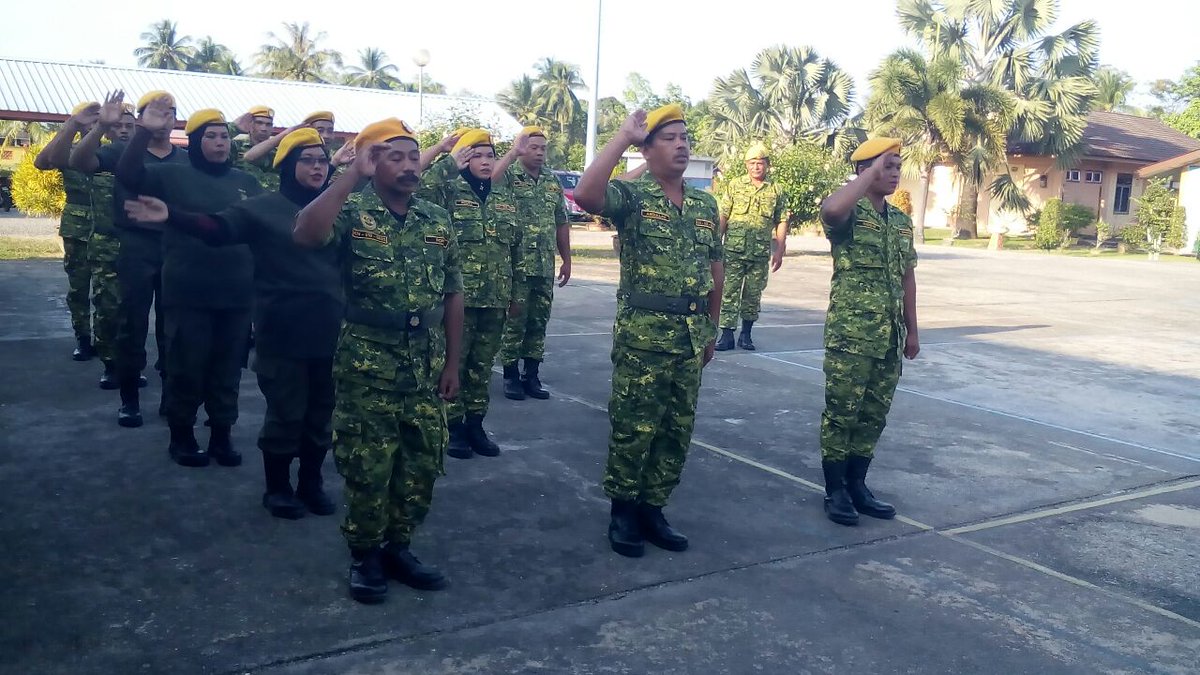 Latihan Kawad Mingguan Anggota RELA (Mukim Kangkong 1) di Sk.Kbg Chenok pd 17 Mac 2017 <a href="/KPrelamalaysia/">KP RELA</a> <a href="/PRNKELANTAN/">MD RAWI BIN  MOHAMAD</a>