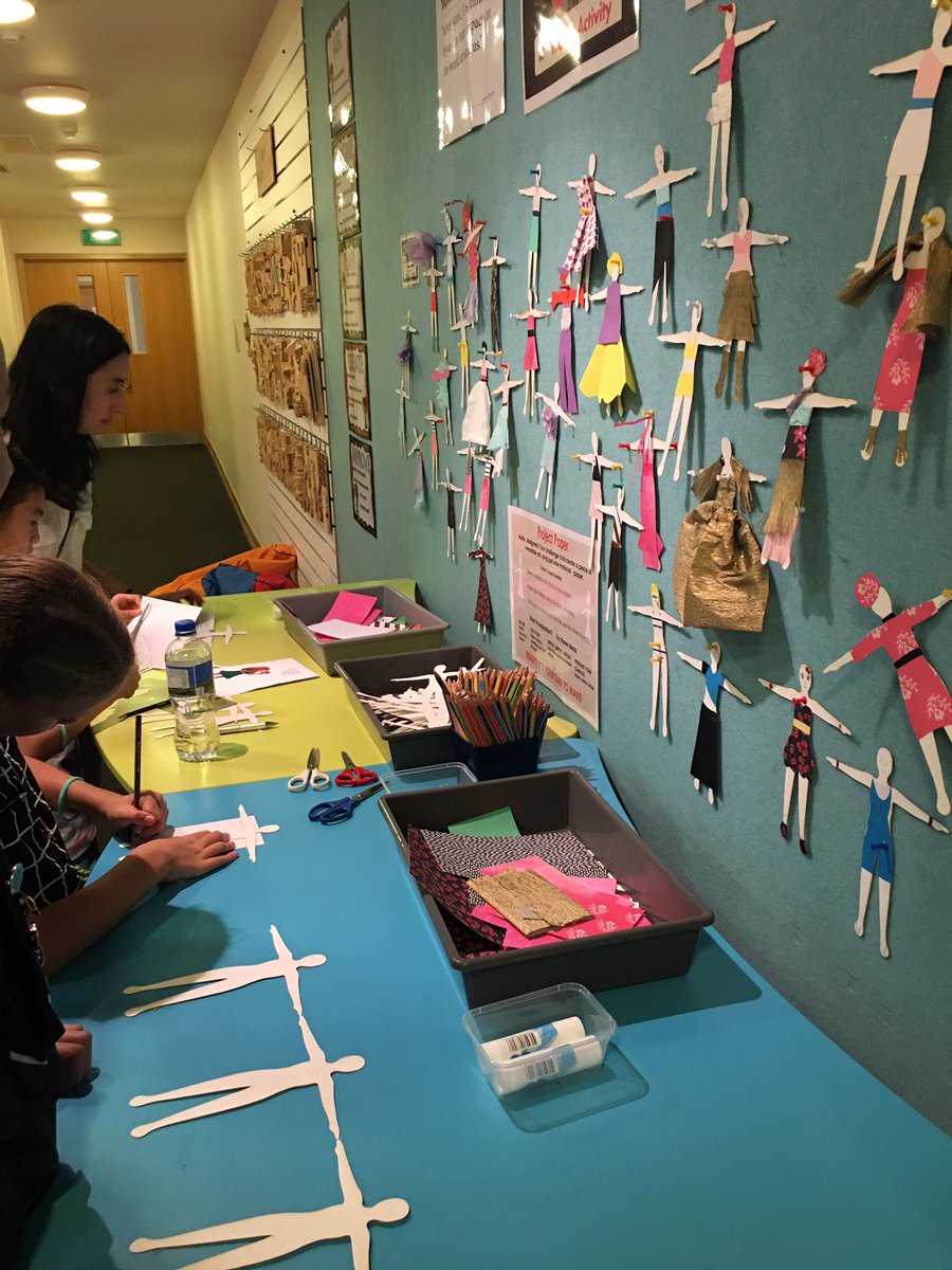 TechnologyEdScc's tweet photo. @StCuthberts  Open day #makeractivity #create https://t.co/fVcG5DgfPc