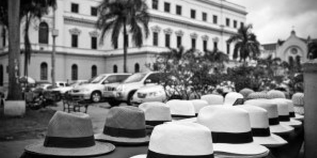 Photo of the Day: The Infamous Panama Hat. Check out the history here: buff.ly/2n5KtBX

#TTOT #TravelBlog #Culture #LatinAmerica