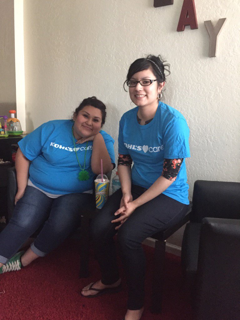 cangplay's tweet photo. Home of hope. Volunteering #lifeatkohls #1107TEAM @Alexis1Awesome @amoroyoqui2 https://t.co/KTTY0dijxf