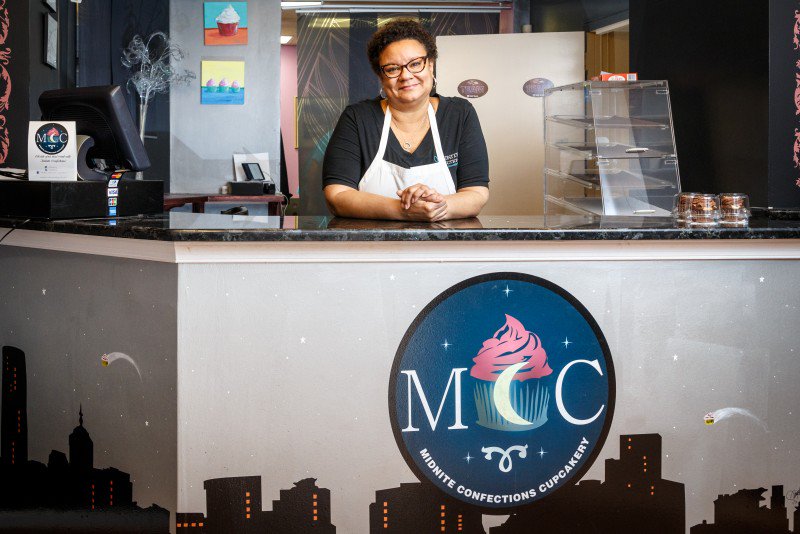 StarbucksNews's tweet photo. 'Leaning on the past to build the future' the story behind @MidniteCC Cupcakery in Baltimore https://t.co/STIf7rDCSl https://t.co/gOYHzJpCMc