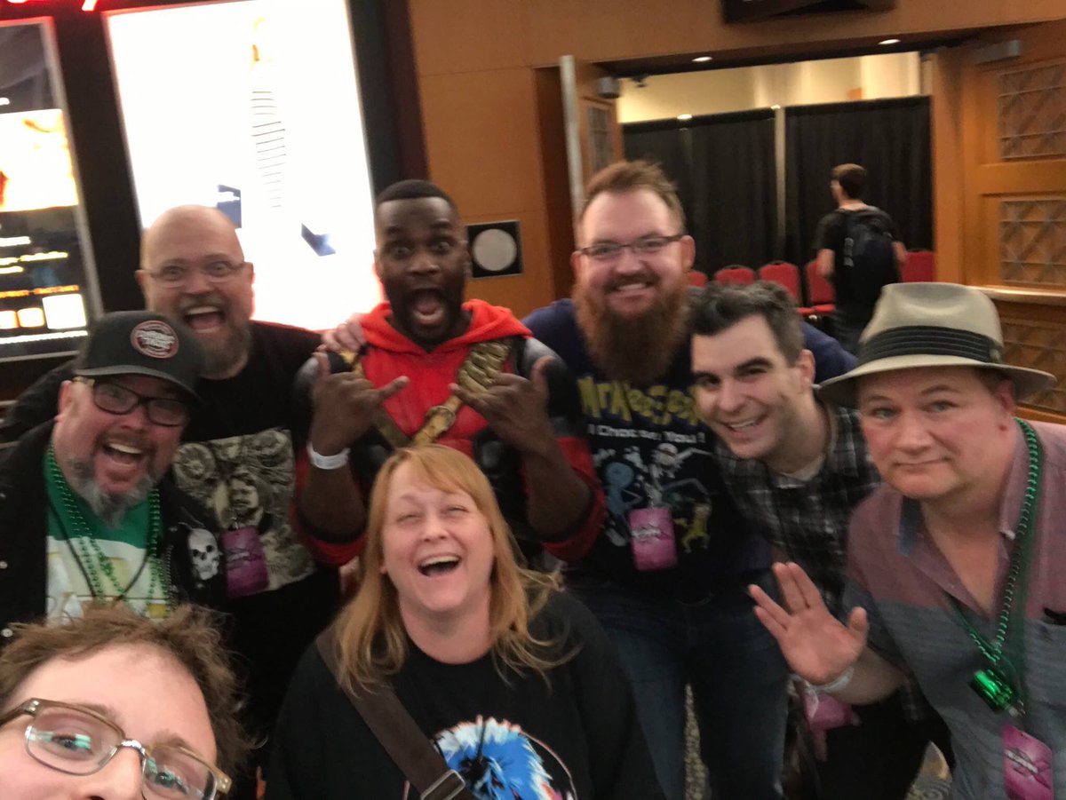 ZOMG! Dawn and Ash are having epic Fan-X adventures in SLC and just took this #EpicSelfie with <a href="/GeekShow/">Geekshow</a>! #geekshowfanx17 #FanX17
