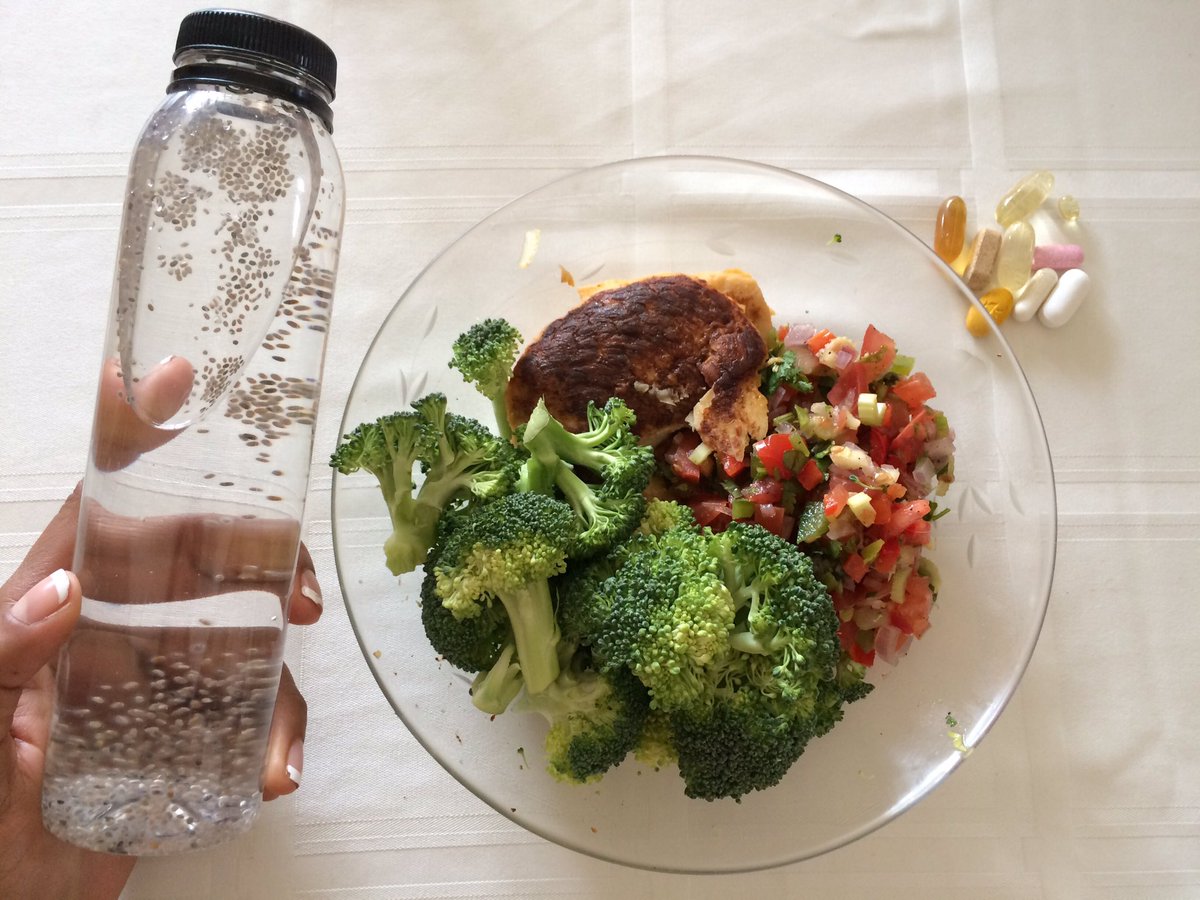 IrongirlNadia's tweet photo. Lunch 2 days before #lamarathon. I am getting nervous and hope my body holds up. #stayingpositive #topsecretnutrition #teamtopsecret https://t.co/ovUu6o4e4E