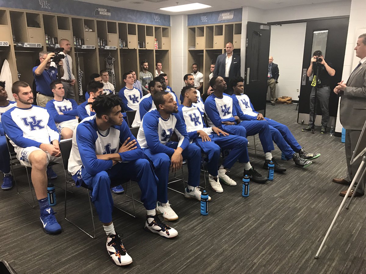KentuckyMBB's tweet photo. "Alright, here we go ..." #MarchMadness #GoBigBlue https://t.co/jhA1RlTGcN