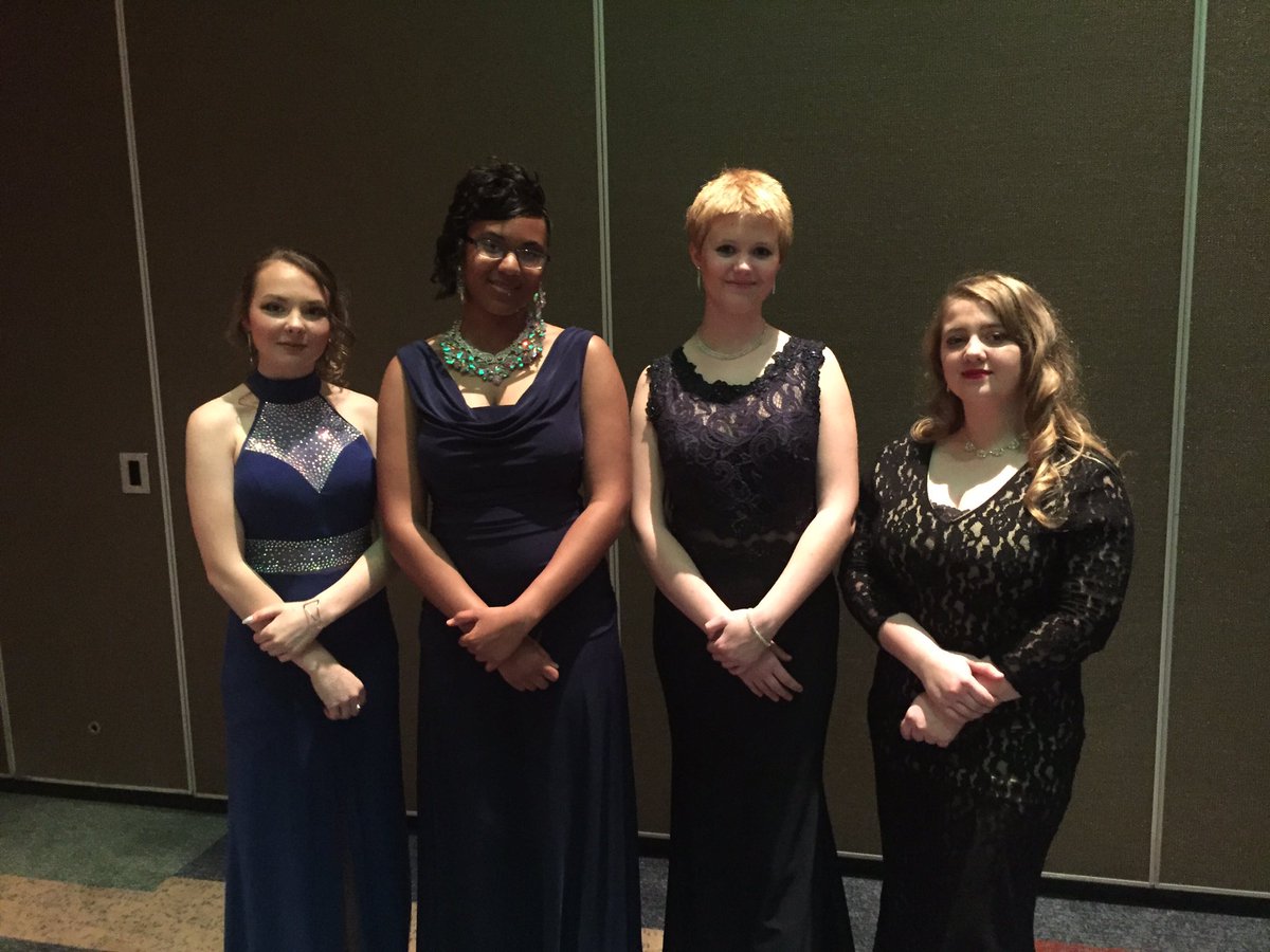 jknightvbcps's tweet photo. ❤️NJROTC Batallion VBCPS Military Ball. Salem HS Cadets looking sharp and having fun! #IAGDTBASD @Salem_NJROTC https://t.co/mjVzWbyDPq