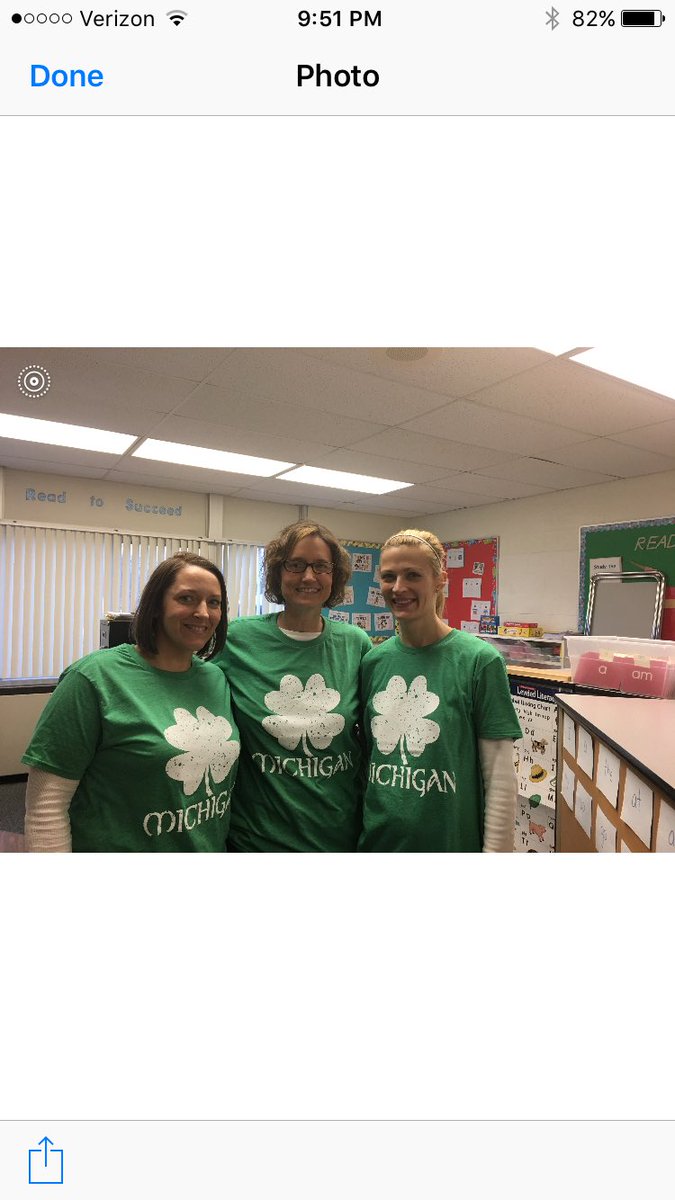Wear green &amp; read like a leprechaun spirit day! <a href="/SimondSuperstar/">Simonds Superstars |The Lamphere Schools</a> #wearelamphere