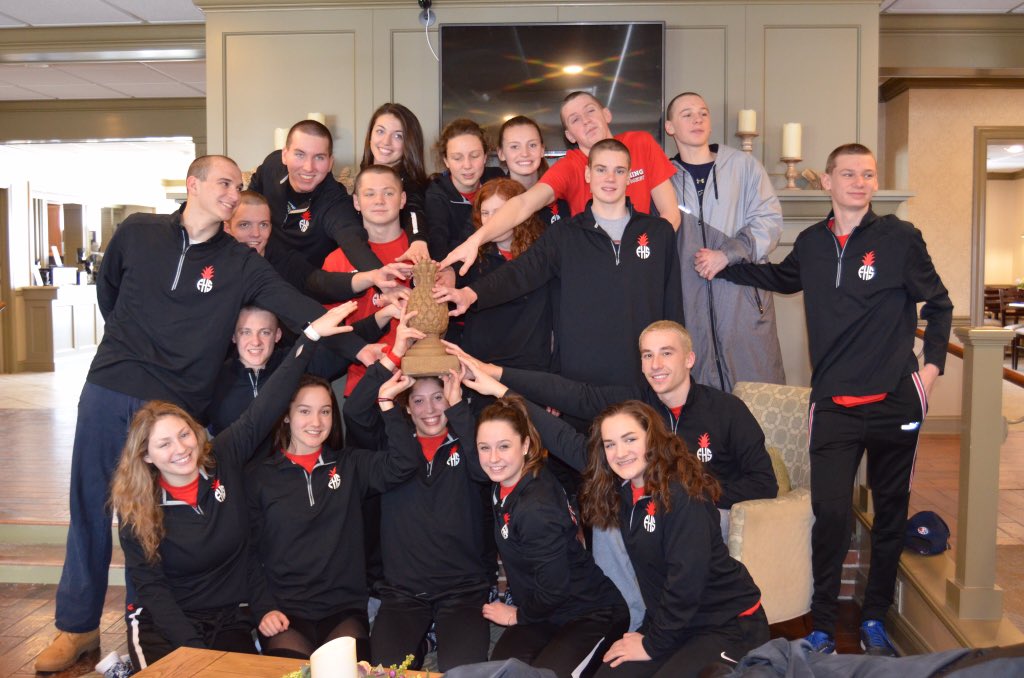 swimfairview's tweet photo. One Big Happy Family. #FSTforever https://t.co/bq1FAuMFVo