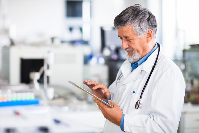 Breakthrough! After 10 years work a simple blood test could soon replace painful biopsies for blood cancer patients pursuit.unimelb.edu.au/articles/new-t…