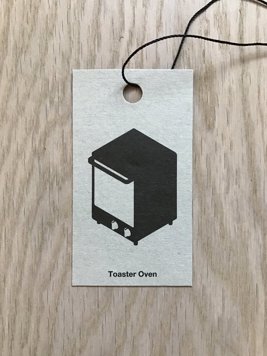 YeeDesignLA's tweet image. Got a new toaster. The tag is wonderful.  #MUJI #isometricdrawing