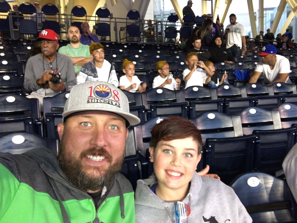 jday528's tweet photo. Boys trip to the #wbc2017 https://t.co/Fg0v1fb6Jl