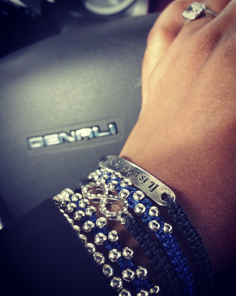 ErikaNichele's tweet photo. #Denali life #GMCDenaliContest taking a different approach... https://t.co/7QEn0pczMB