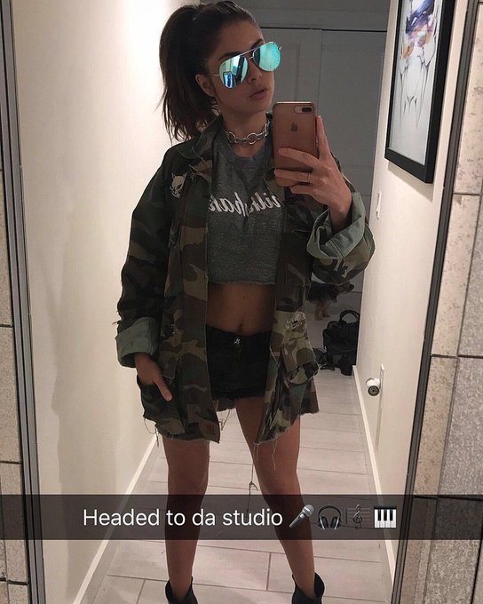 Milkshake.? https://t.co/kgHEOwP1Gf