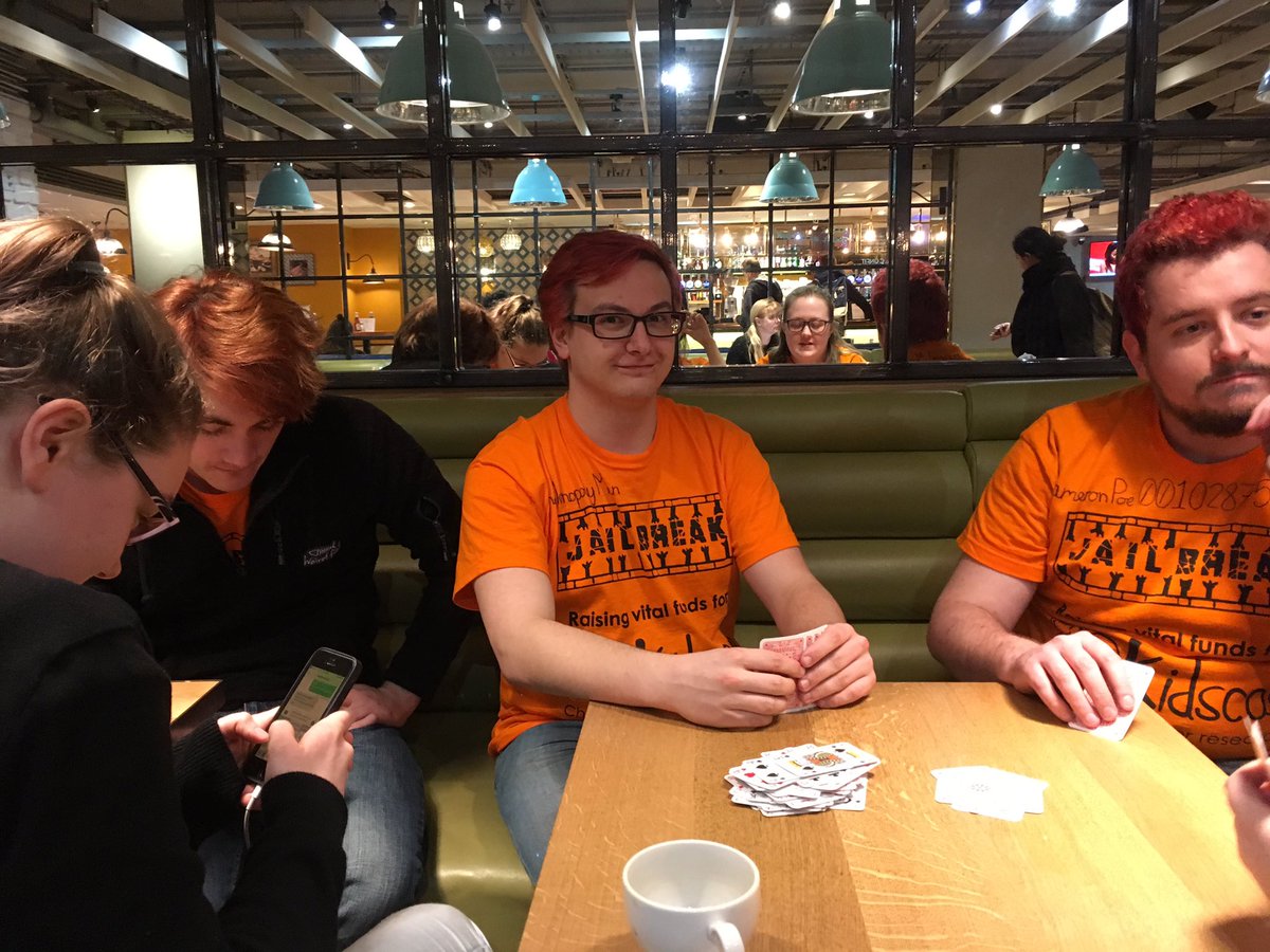 HSJBreak's tweet image. Guess who we met! Playing cards with @grmpyoungishmen