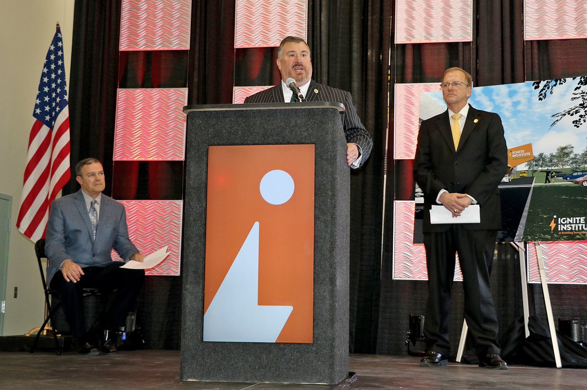 IgniteAtRIC's tweet photo. @Boone_County and @Toyota announce new collaboration to form the innovative Ignite Institute.  @dr_poe @JimDetwiler1 @CAOKarenKY https://t.co/1bsL1G9VhP