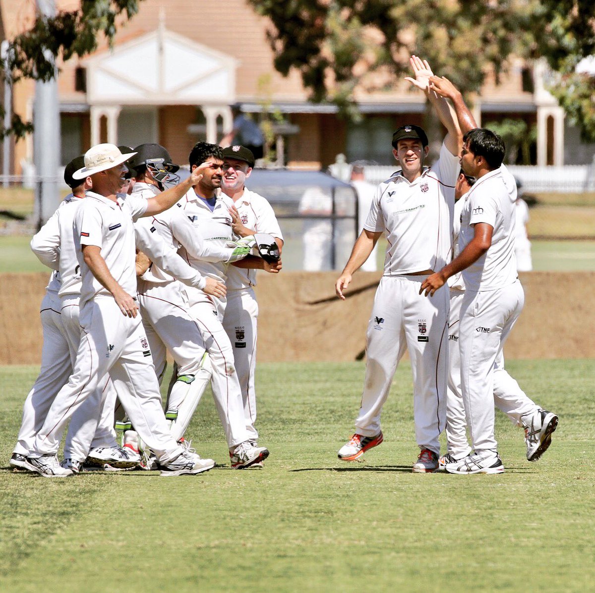 2nd down for @BonbeachTangyCC after a great catch by <a href="/sccc_official/">South Caulfield CC</a>. 2/36 (12) <a href="/CricketBayside/">Southern Bayside</a> Champ Div GF #cricket #cricketersarms