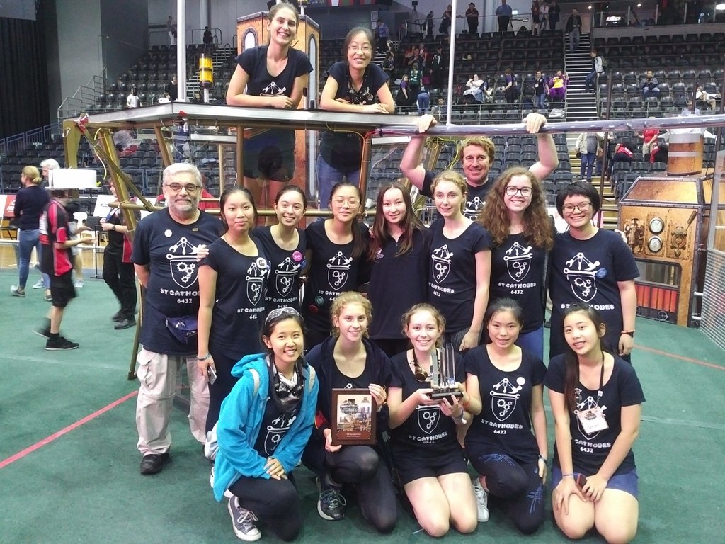 StCathsSTEM's tweet photo. Saying goodbye to #FIRSTSteamworks, our #StCathodes say one last goodbye to the field. We will be back next year! @FIRSTweets #omgrobots https://t.co/juecgq8Y0q