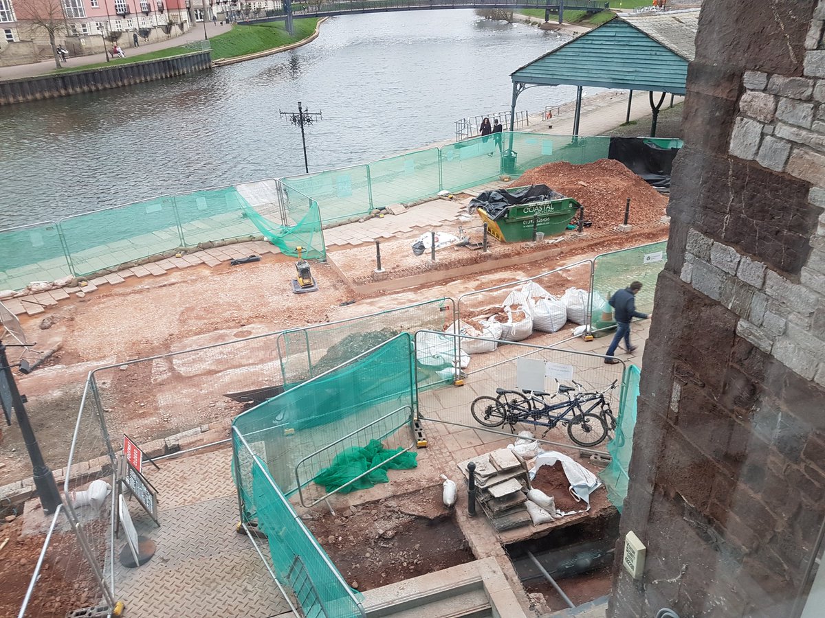 QuayPresents's tweet photo. @TheProspect1 #ExeterFDS update old bollards in temporary & foundations for tarmac finised in 14 days. Cobbles back at end of job! https://t.co/pszEht7Iju