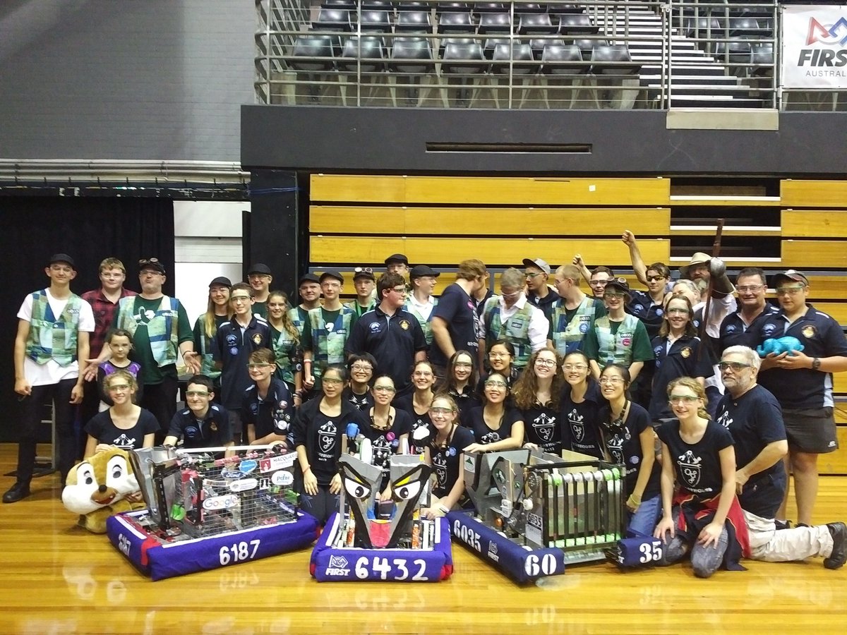 StCathsSTEM's tweet photo. The #StCathodes were knocked out in the quarter finals by the top ranked alliance in Australia. No shame in that girls! Well played. https://t.co/mywyBoUCyY