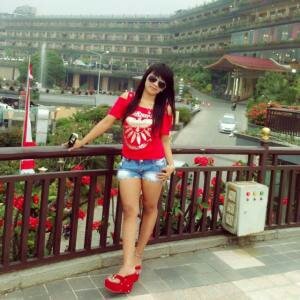 OMG! Kamu harus melihat ini. #BIGOLIVE.  web.live.bigo.sg/2192585258_374…