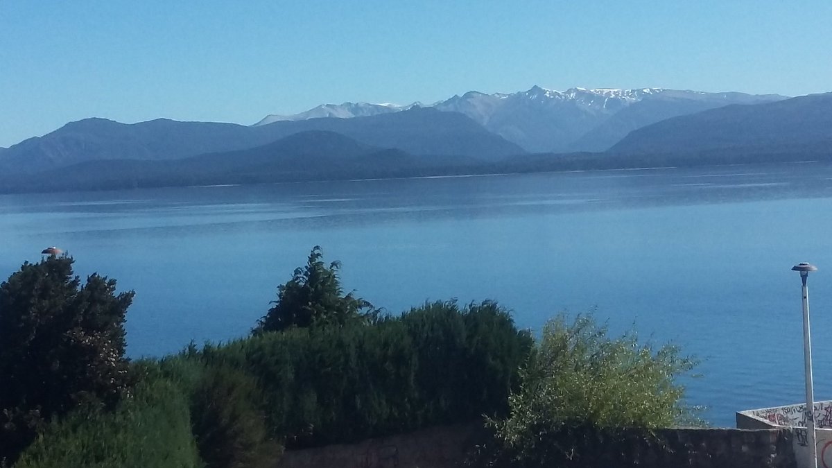 Ro59706799's tweet photo. #Bariloche 
#LagoNahuelHuapi 😍 https://t.co/fgxXGzLhYP