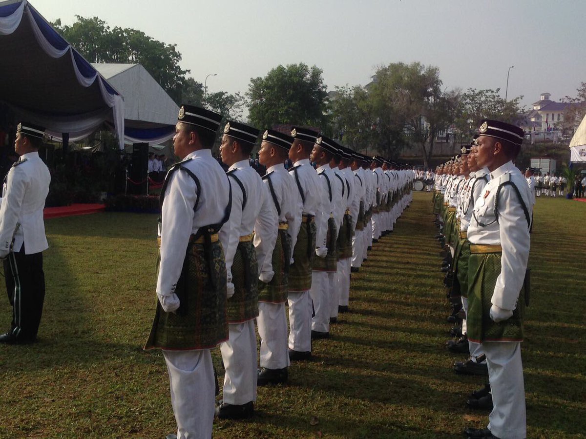 MARDIJohor's tweet photo. Majlis Sambutan Hari Penjara Ke-227 &amp; Hari Anti Dadah Kebangsaan 2017 di Penjara Simpang Renggam. https://t.co/4jrcTjVxC1