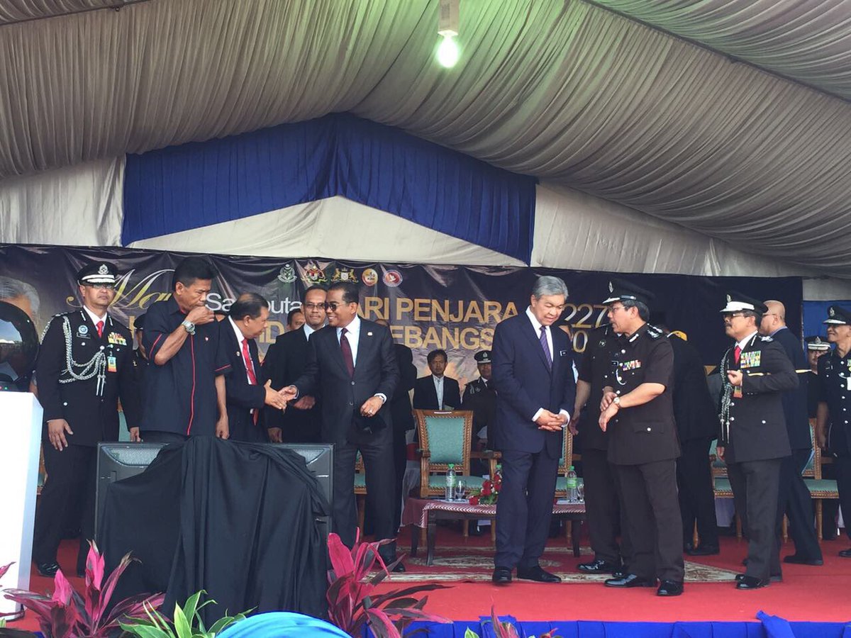 MARDIJohor's tweet photo. Majlis Sambutan Hari Penjara Ke-227 &amp; Hari Anti Dadah Kebangsaan 2017 di Penjara Simpang Renggam. https://t.co/4jrcTjVxC1