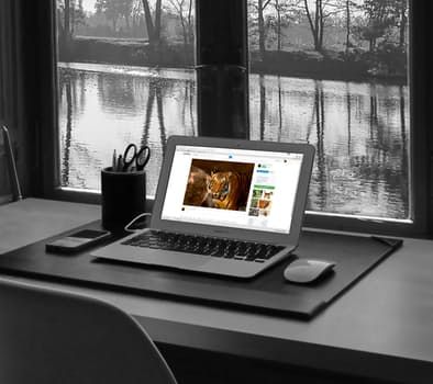 NewsStorage's tweet photo. Mobile Web Applications: Coding Considerations For Developing Web-apps For Smartphones https://t.co/f9RwmhPKlX #mobilewebapplications https://t.co/nUbjEszaMw