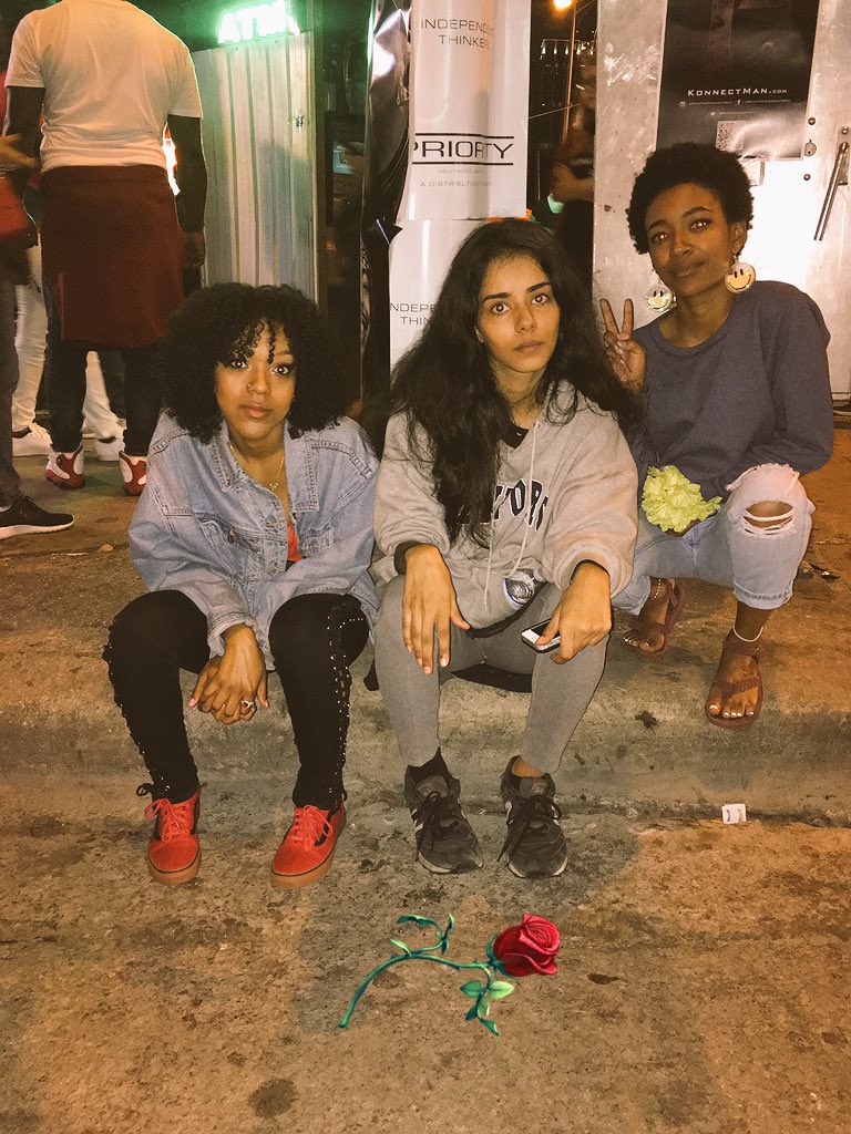highpwrflwr's tweet photo. Vampin'🥀 https://t.co/h6ot6Dya1d