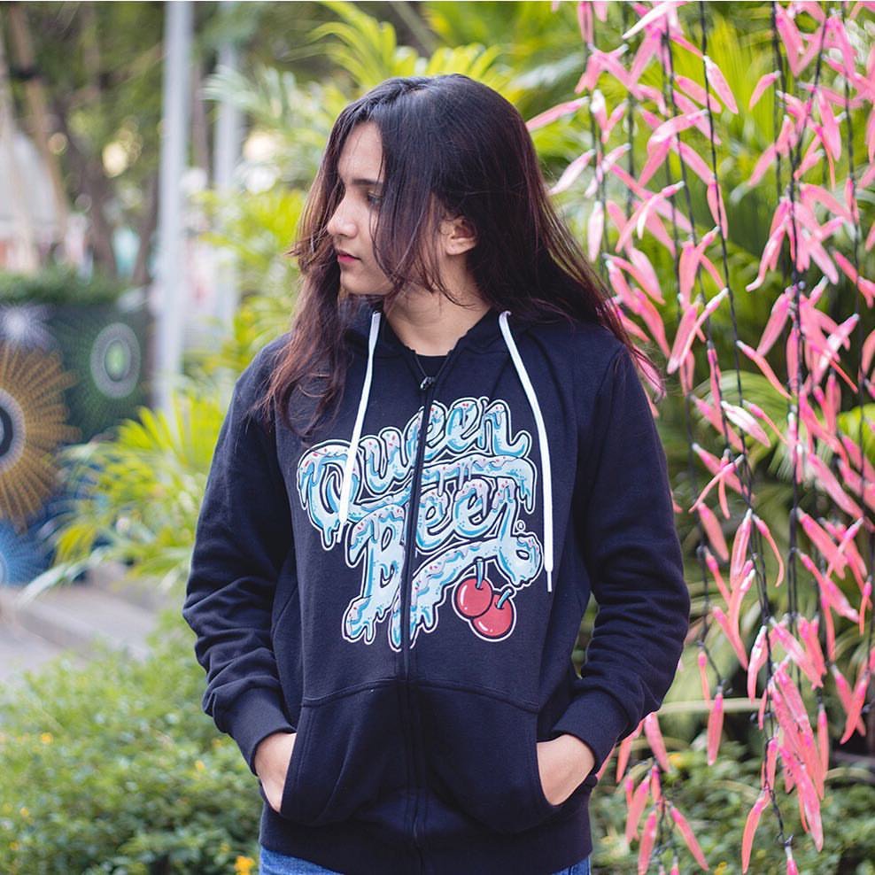 GreenBeeStore's tweet image. HOODIE // CAKES // @QueenBeerJeans AVALIABLE NOW // IDR 280K
Online order:
WA: 0812-1324-6945
Line@: @Xhv4217o (Use @)