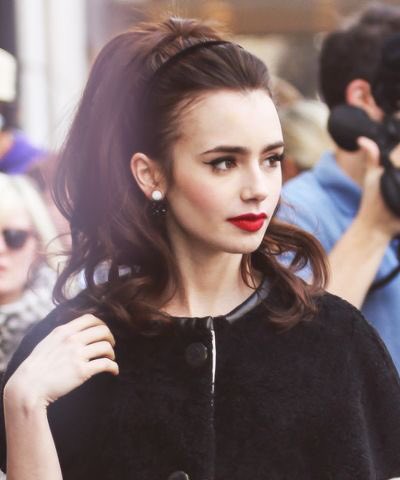 Happy birthday to my queen Lily Collins 