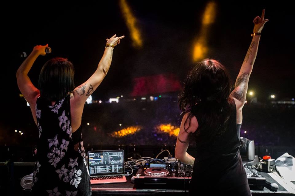 looouderr's tweet photo. Krewella - Creamfields Buenos Aires 2015 💜💙
@krewella @KrewellaJahan @krewellayasmine https://t.co/0R44nlvzm2