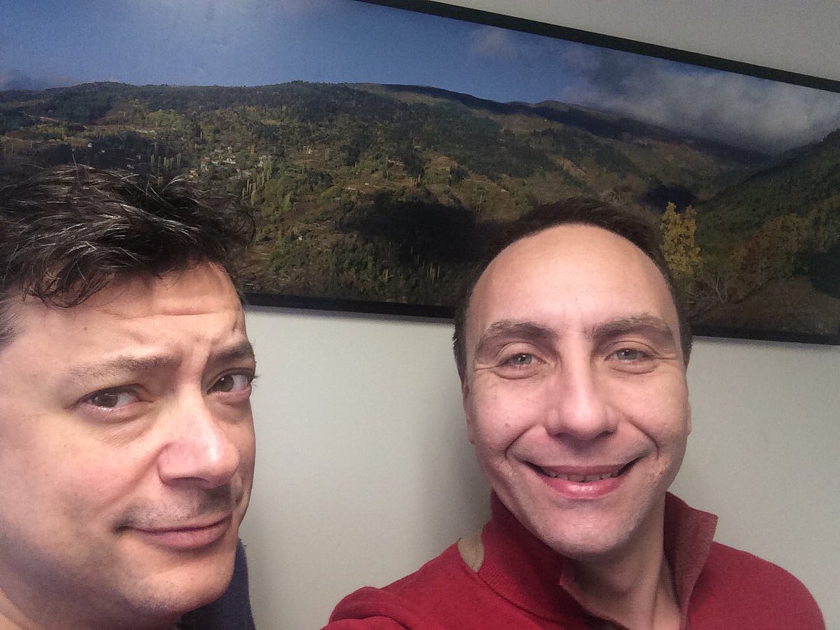 Πρωινή σέλφι μαζί με <a href="/NYpofantis/">Νίκος Υποφάντης</a> με φόντο Γραμμένη Οξυά!
Καφέ, τσάι και ΣΚΑΪ 100,3 <a href="/StomaTouNikou/">Στο Στόμα Του Νίκου</a> 
Μαζί 8 με 10 το πρωί,
Καλημέρα όλη μέρα!