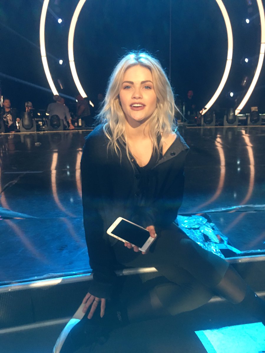 ChrisKattan's tweet image. Just another great photo I have of @WitneyCarson as she&apos;s telling me how to take a good photo of her.@DancingABC #TeamMangoTango