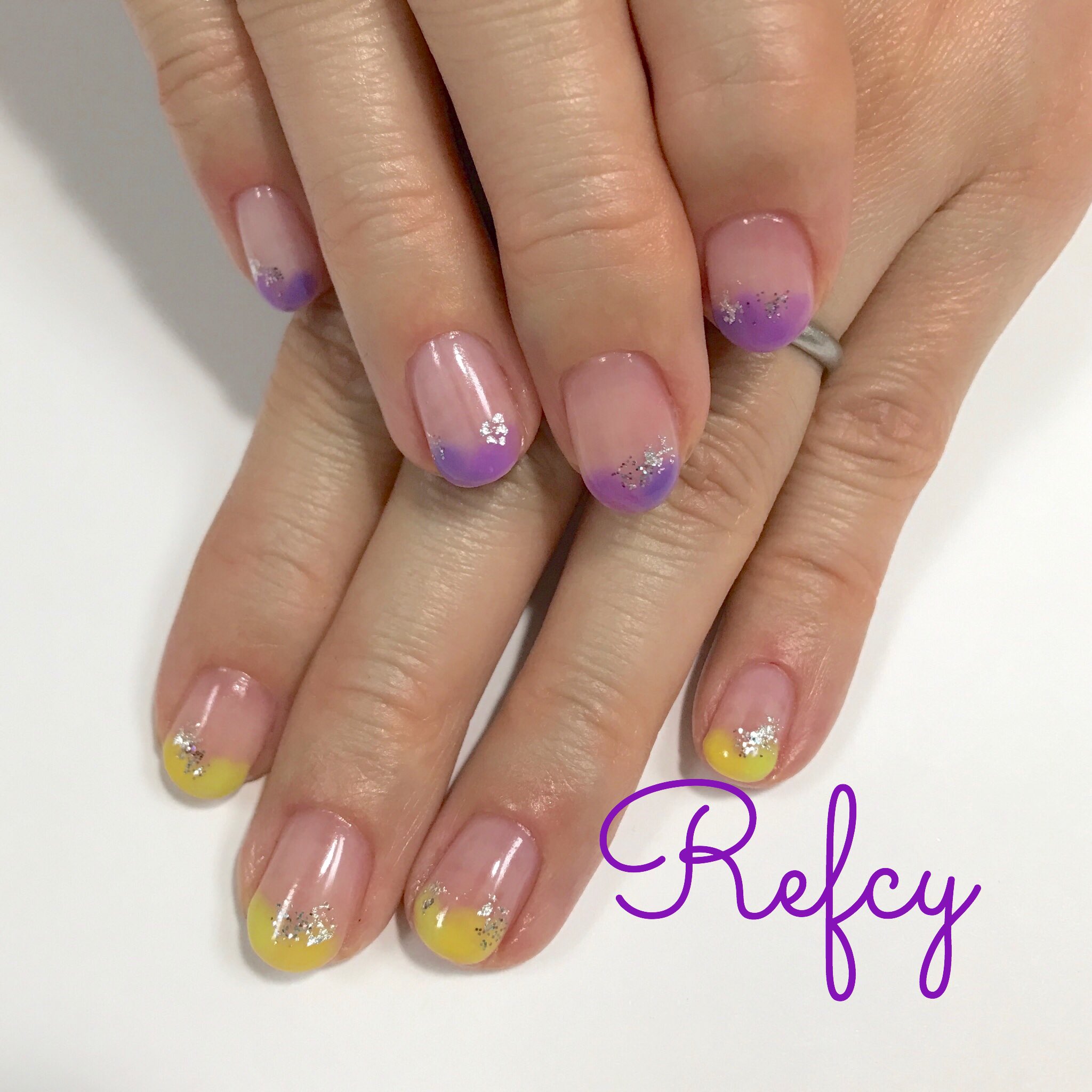 Twitter 上的 Nail Color Refcy イエローとパープルそれぞれ2色ずつ使用しました まるでパンジーのような印象です 大倉山 綱島 日吉 菊名 横浜 ジェルネイル ネイルサロン 大人ネイル フィルイン 一層残し T Co Lfaqhb7pmn 045 541 3121